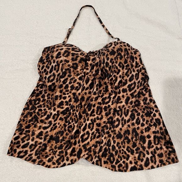 Women’s Tankini Bathing Suit Swimsuit Top only Cheetah print Size Medium NEW - Picture 1 of 8
